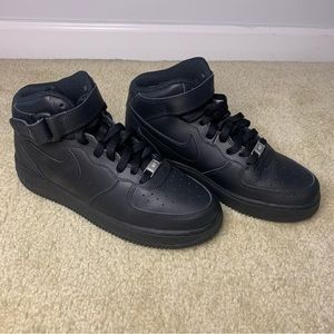 Nike Air Force 1 Black